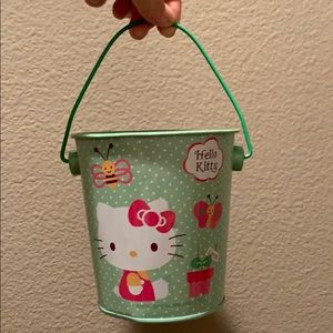 Hello Kitty Bucket